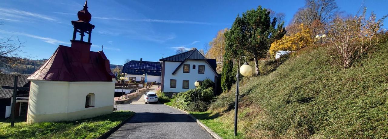Hotel Zlaty Potok Nicov  외부 사진