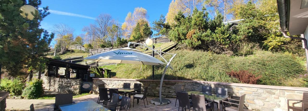 Hotel Zlaty Potok Nicov  외부 사진